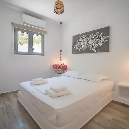 Villa Luna Bianca, Located In Stelida Naxos Area.