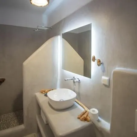 Villa Luna Bianca, Located In Stelida Naxos Area.